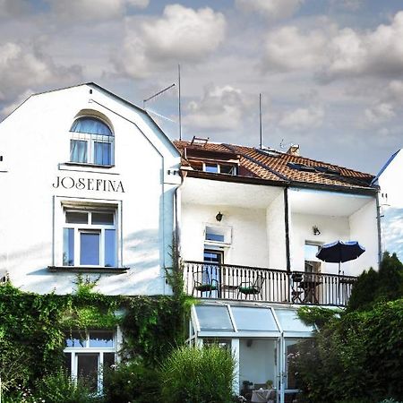 Vila Josefina Prag Exteriör bild