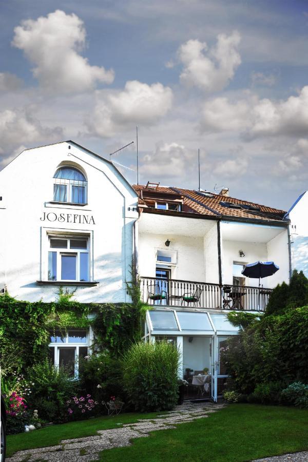 Vila Josefina Prag Exteriör bild